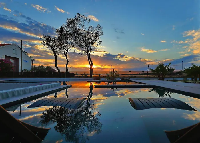 Vikendica Royal Sunset *